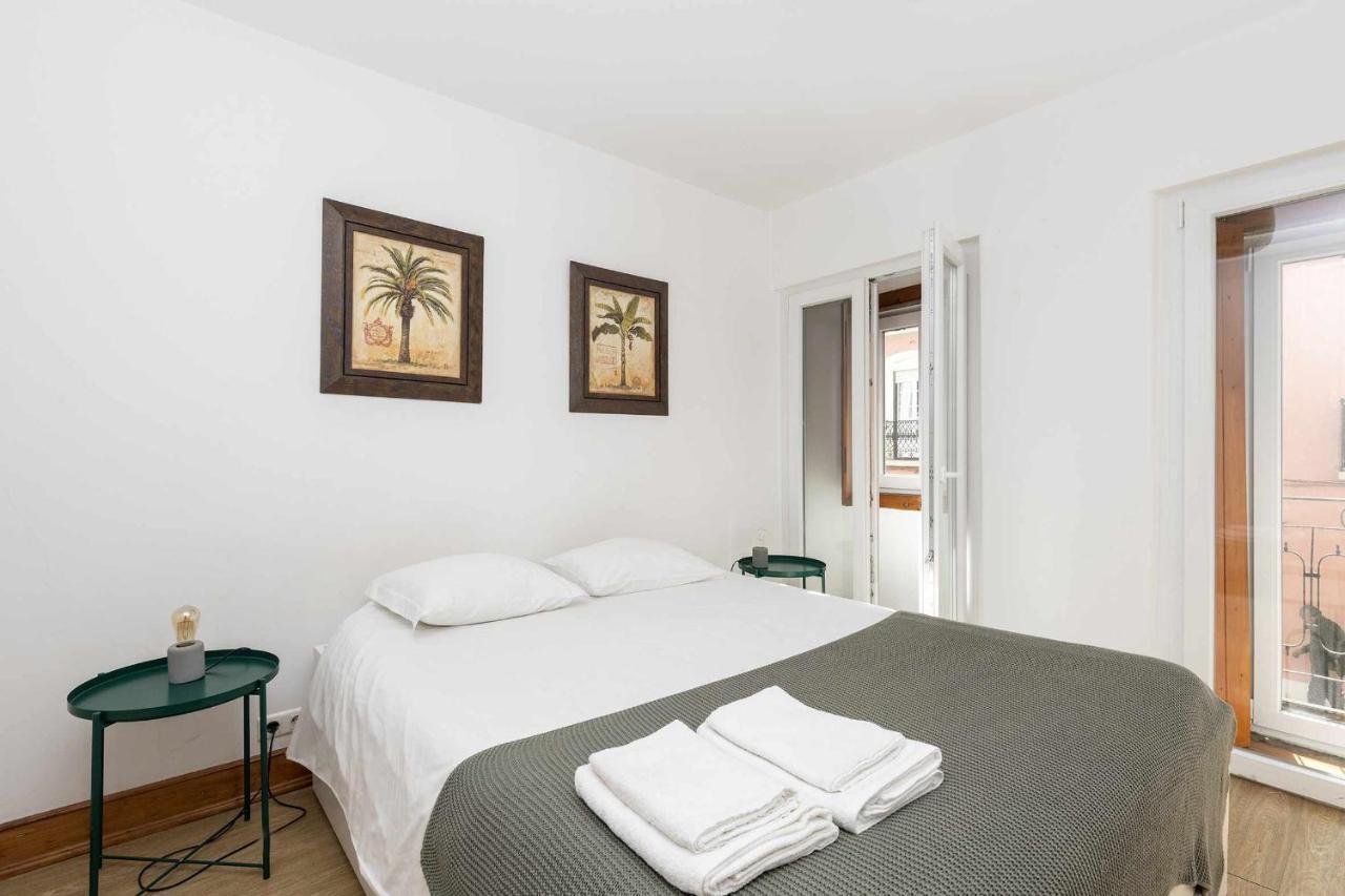 Typical Portuguese Apartment In Sao Bento Lisbon Luaran gambar