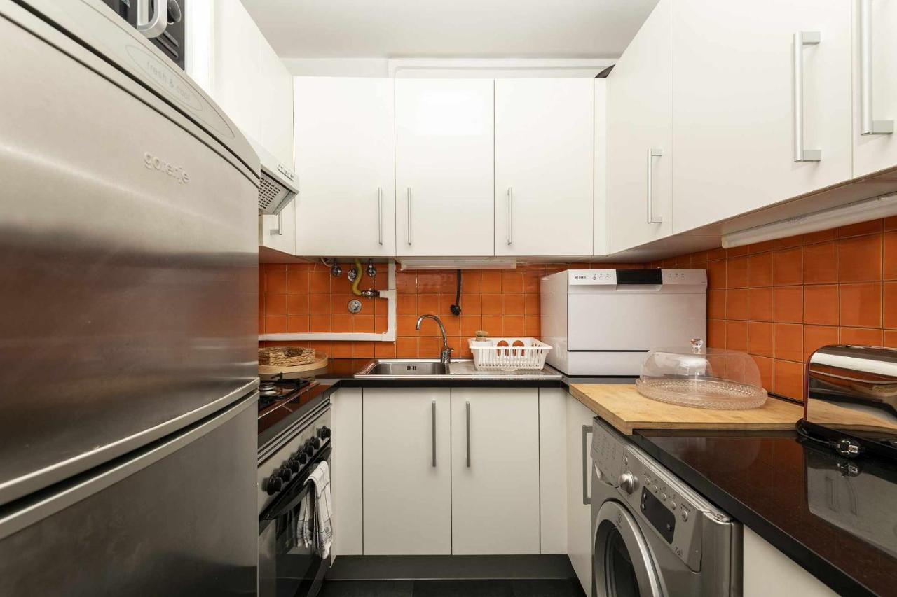 Typical Portuguese Apartment In Sao Bento Lisbon Luaran gambar